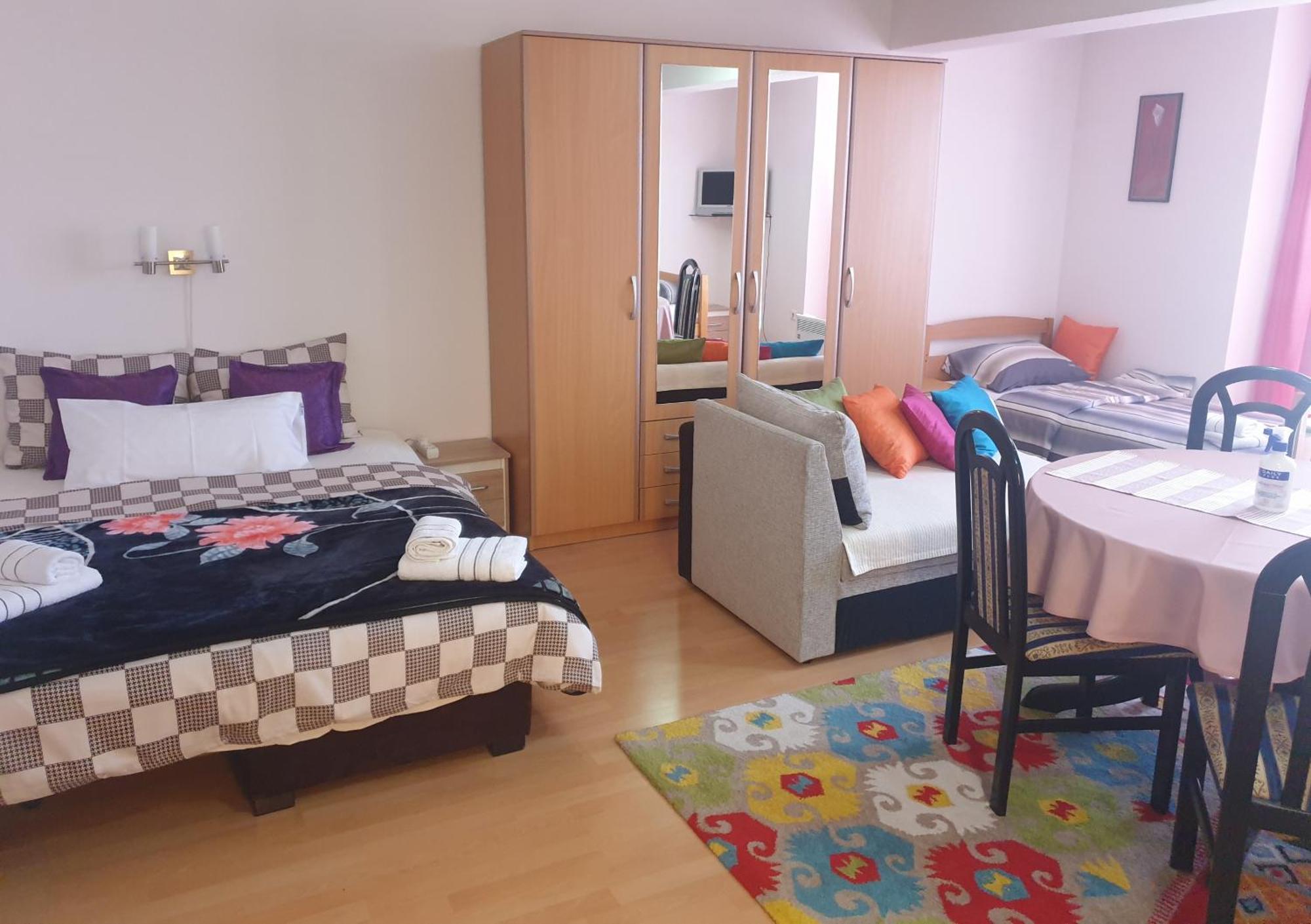 Apartments Kira Сараево Екстериор снимка