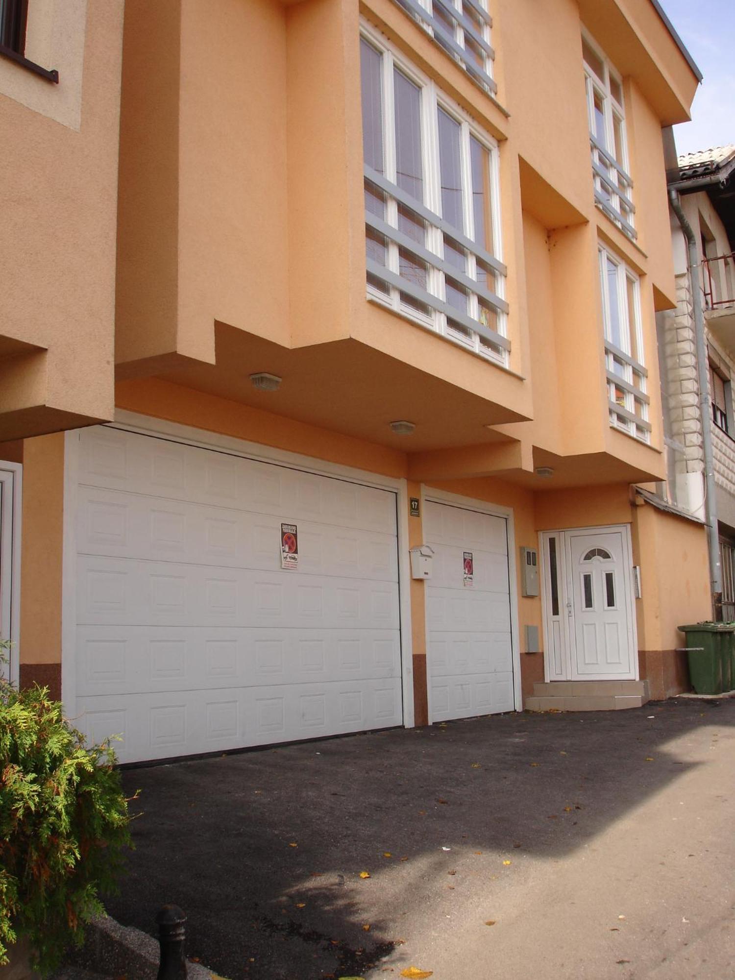 Apartments Kira Сараево Екстериор снимка
