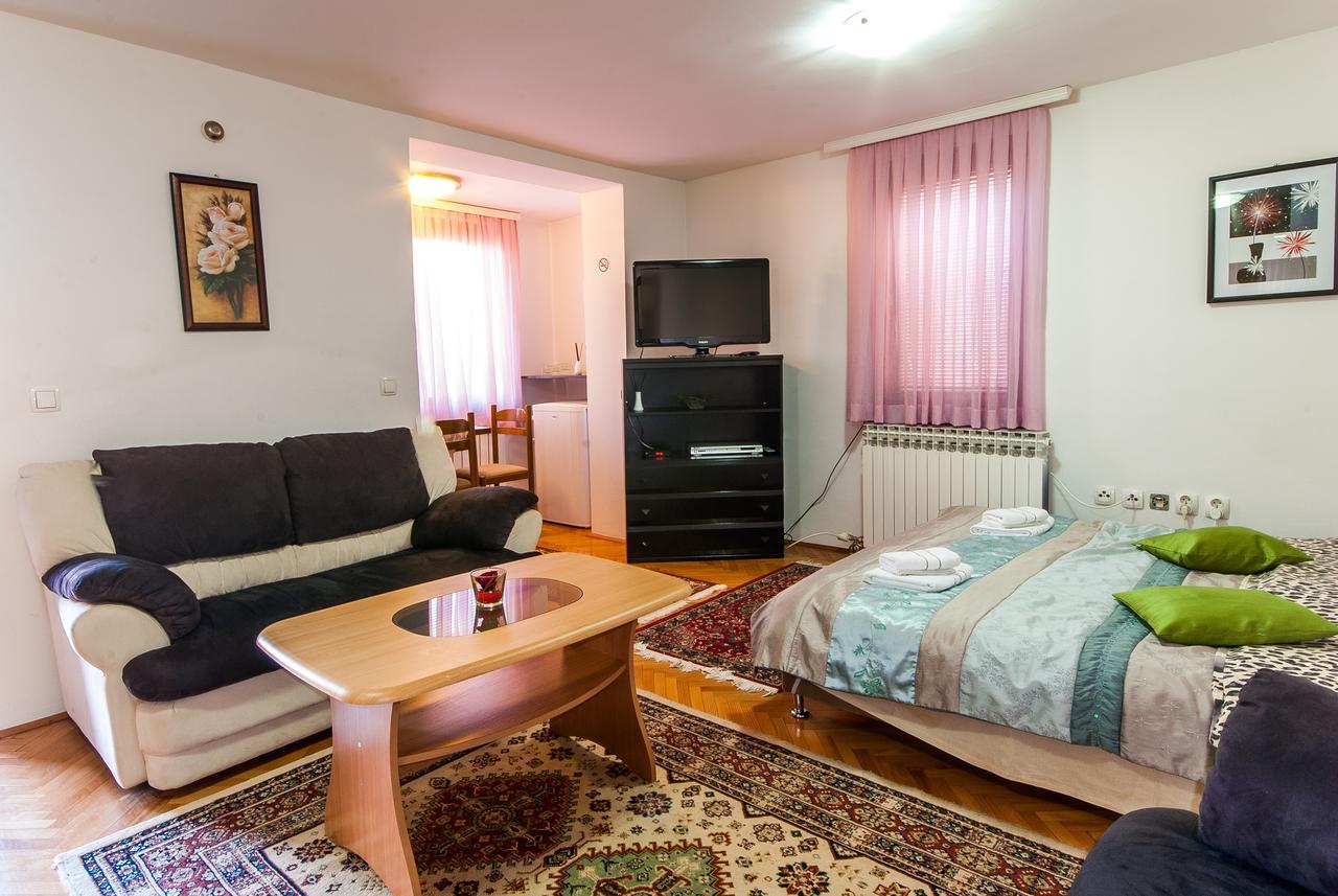 Apartments Kira Сараево Екстериор снимка